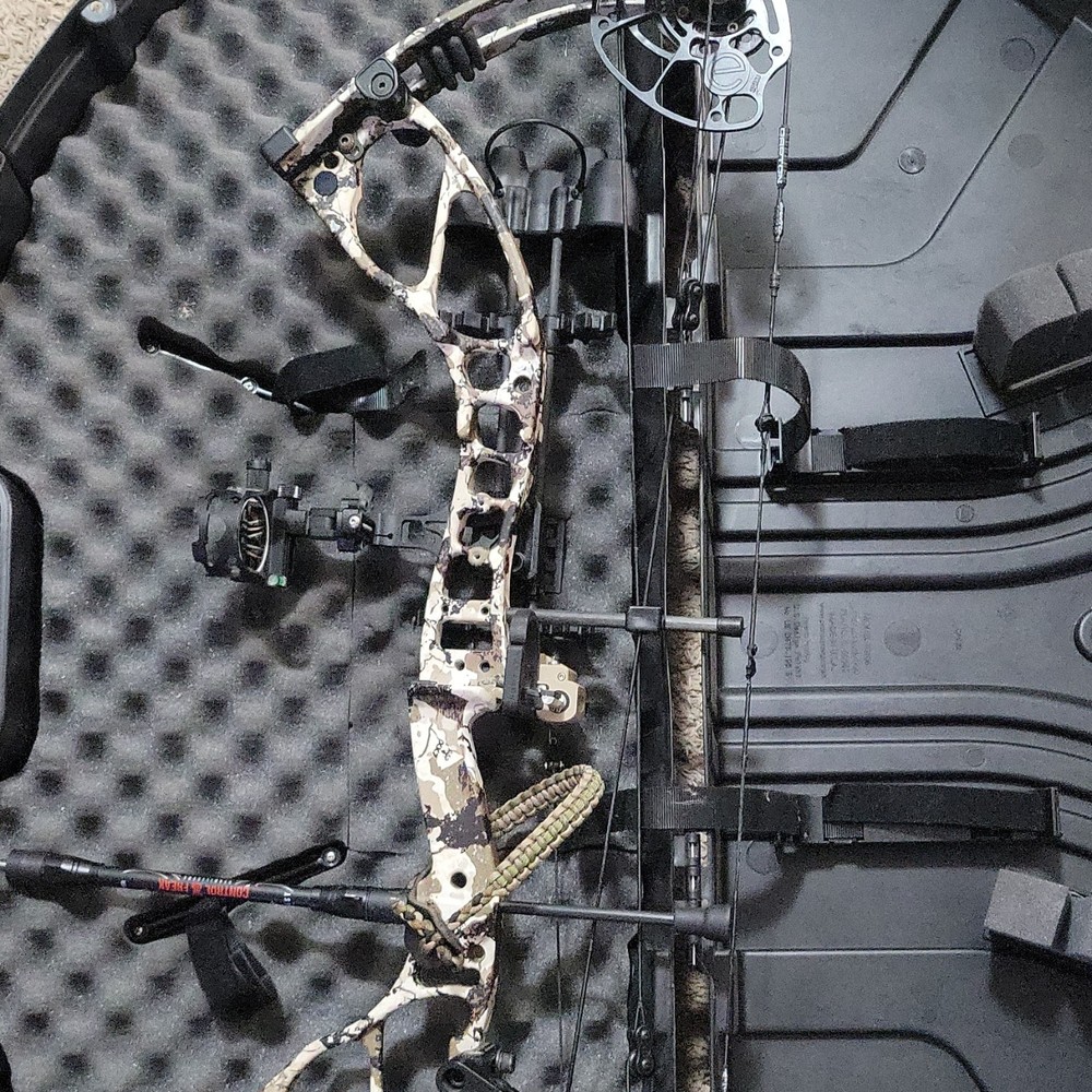 Darton Archery Spectra E32 Kings Camo X7 Edition Compound Bow 60-70lbs 25-31in