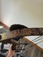 G5 Quest Rogue, RH, 26-30.5in DL, 40-70lbs, Mossy Oak, with release, Bag, arrows