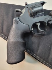 CO2 Crosman Vigilante .177 Cal BB Pellet Air Pistol with Case. pellets, Co2