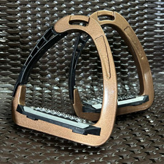 Lightweight Aluminum Horse Safety Stirrups | Quick Release Equestrian Riding