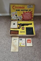 Vintage Crosman Home Shooting Set Crosman «22» Pellet Gun in CIB