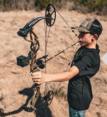 Diamond Radian Youth Compound Bow Package Forest Green 10-55LBS Right Hand New