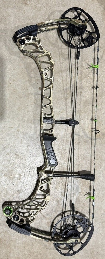 Mathews Vertix Compound Bow in Sitka Subalpine RH 29.5” 75# 343fps!