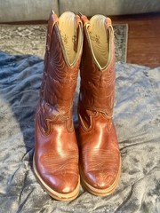 Dingo women’s Brown Western Equestrian Boots Size 8 Model 53905