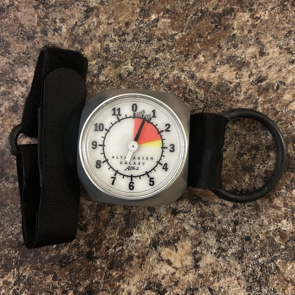 AltiMaster Galaxy Wrist Altimeter w/ Strap Glow Dial Silver/Black E23365