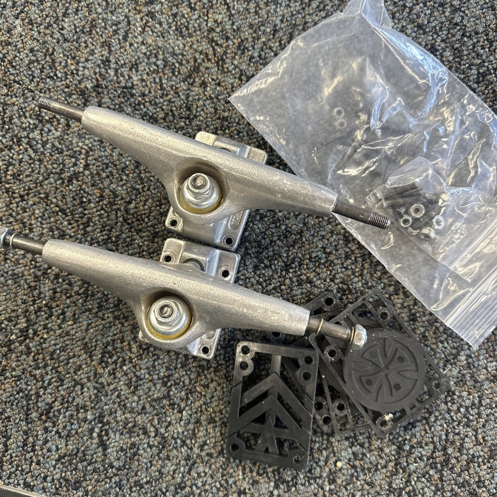 USA Vintage Independent Trucks Stage 169 Stage 9 Pair of 2 With Bolt Risers