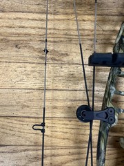 Used Hoyt Archery VTM 34 With Quiver Camo Bow