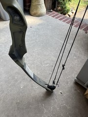 Vintage Bear Whitetail II Compound Bow 30″ Draw Length, 60# Draw, 38″ String