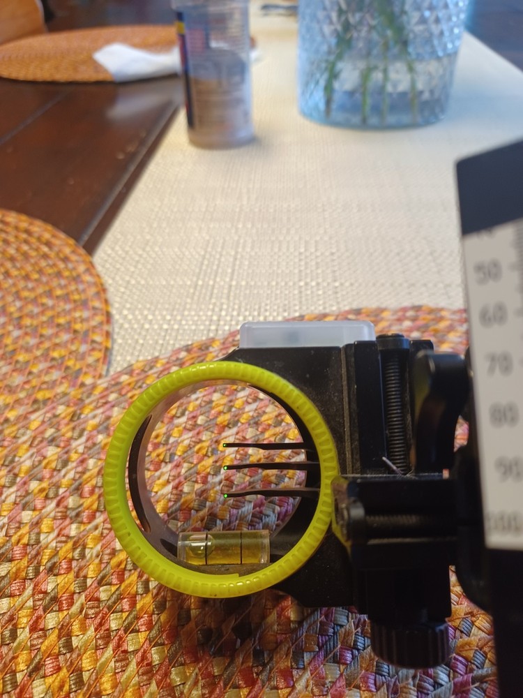 Black Gold Pure 75 Custom adjustable 3 pin sight