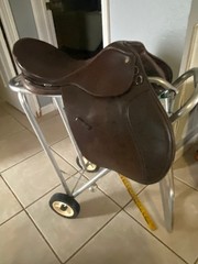 16.5″ Collegiate English Saddle used soft leather FREE SHIPPING