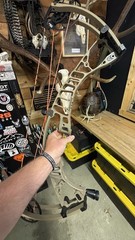 Hoyt VTM 34 RH 70# Compound Bow