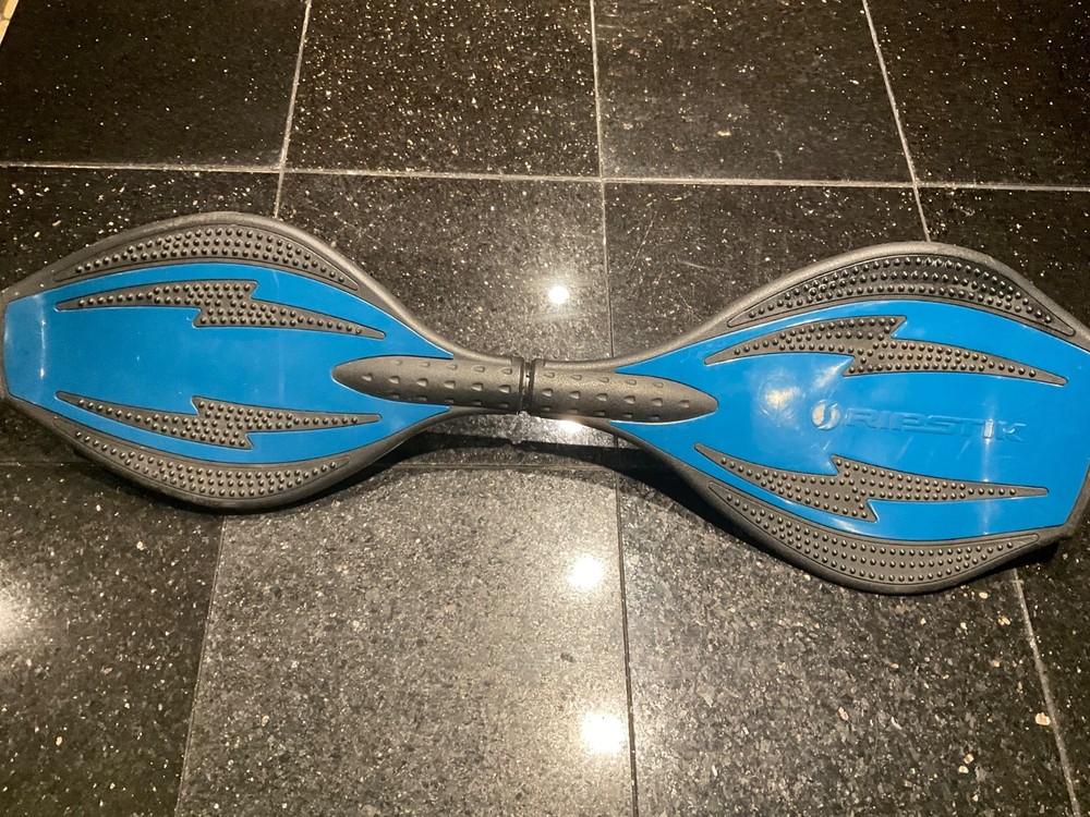 Razor RipStik Ripster Caster Board Blue 2-Wheel Skateboard Great Shape