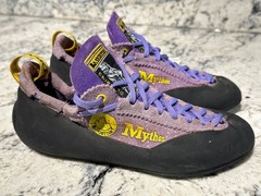 LA SPORTIVA Mythos Purple Rock Climbing Shoes Women’s Size 39 / US 8.5 Italy GUC