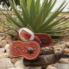 Martin Saddlery Alpine Flower Tooling Cowboy Spur Straps – Chestnut Skirting