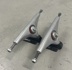 NEW SECTOR 9 GULLWING CHARGER SKATE GOLF SUP SURF SKATEBOARD RISERS BOLTS TRUCKS