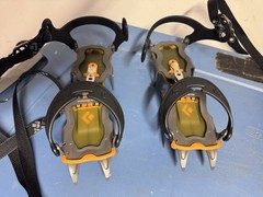 Black Diamond Contact Strap Crampons ￼