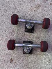 1980s vintage gen1 Gullwing Sidewinder Trucks, Powell Peralta Rat Bones 59mm 97a