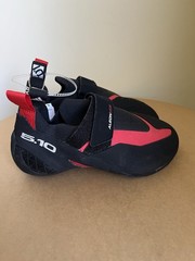 New Men Adidas Five Ten Aleon Rock Climbing Shoes Black/Red Sz 41.5 9US