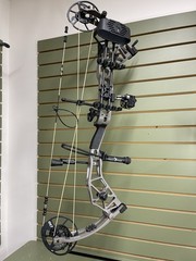 BRAND NEW, Bear Alaskan Pro Stone RTH, RH, 26.5-30.5”, 55-70#.