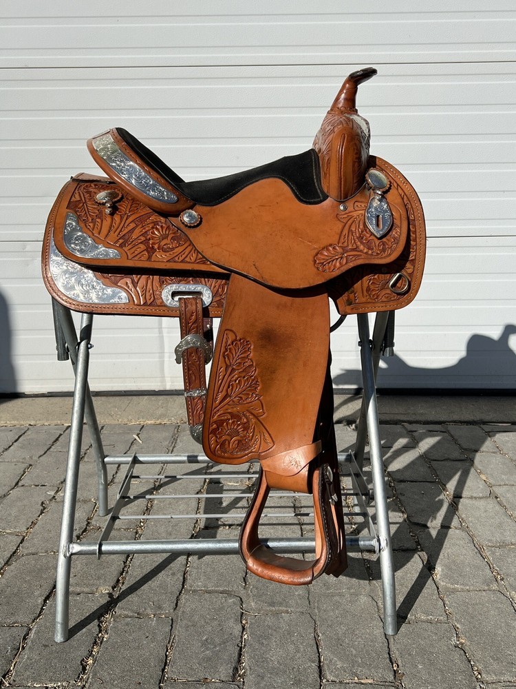 SIMCO 15.5″ Western Show Saddle