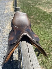 16.5” Antill Saddlery Spring Seat English Jumping Saddle Leather Walsall England