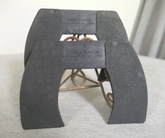NEW Pair of Castle Plastics Size 2 Black Hard Rubber Horse Hoof Shoe Wedge Pads