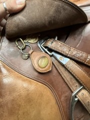 16.5in Bates Caprilli English Saddle W/ Exchangeable Gullet System