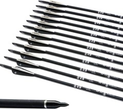 High-Quality Carbon Arrows with Black and White Fletching for Bow Shooting