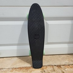 Penny Skateboards Black Plastic Cruiser Surf Skateboard Mint Wheels Abec 7