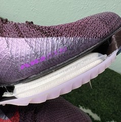 US Men’s 6.5/W 8 – Faith Kipyegon x Nike Air Zoom Victory 2 «Fuchsia Dream»
