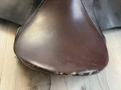 Granada Deep Seat All-Purpose English Saddle 17” Used Normal Wear With 2 Pads
