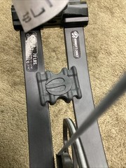 Elite Omnia Compound Bow #70 (24.5-30 Draw) 32 ATA