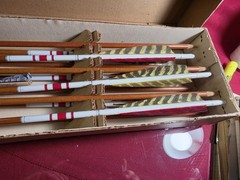 VTG Mercury Cedar Shaft Arrows 12 Matched Turkey Feather Field Hunting Arrows…