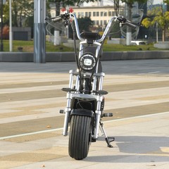 Adult lightweight electric scooter 2000W motor speed 28MPH mileage 22-30MI