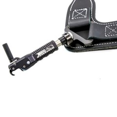 B3 Archery Claw – Swivel Stem Connector – Black