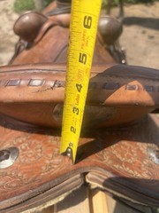 Duncan Vezain Custom Wade Saddle