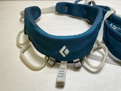 Black Diamond Momentum Men’s Rock Climbing Harness Size XS 61CM-69CM