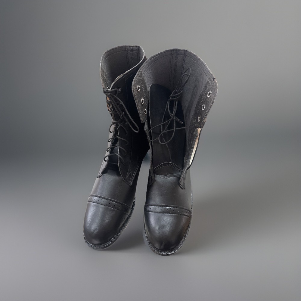 NEW In Box Dover Saddlery Black Lace-up Leather Like Paddock Boots Woman Sz 9.5