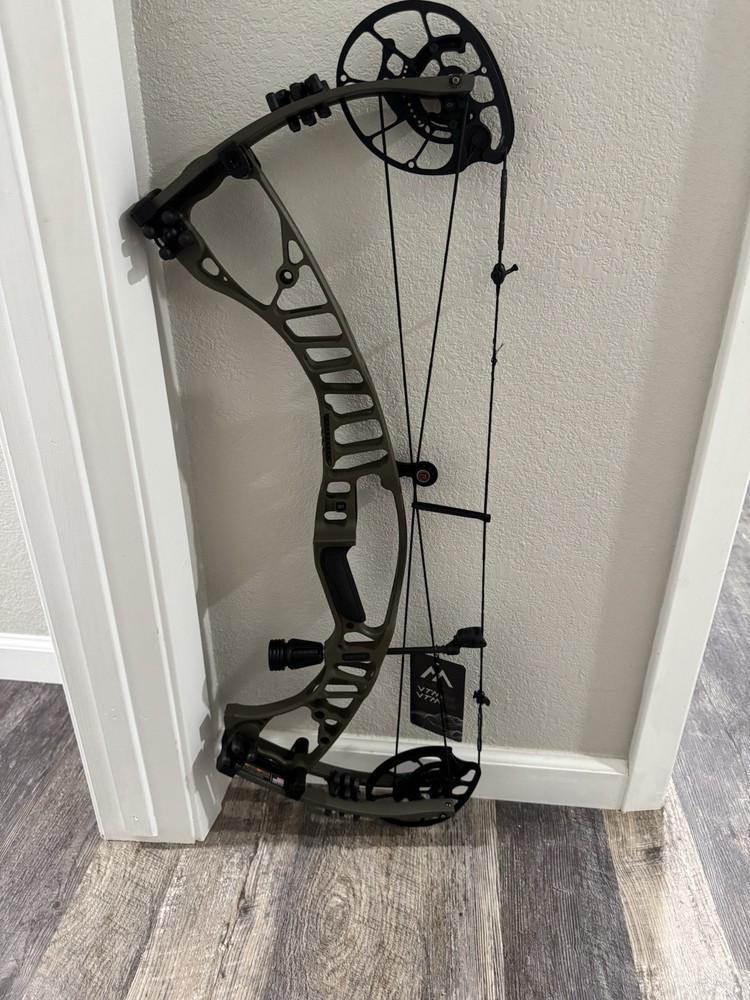 Hoyt VTM 31 Right-Handed