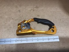 SOG Model ce1282 Ascension Rope Ascender Aluminum D Shape