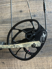 Hoyt Carbon Spyder 30 in Realtree #3 Cam 28-30″ 70# 332fps!