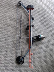 Cuda Gen X Bowfishing Compound Bow Package! bow fishing arrow Zebco 808 reel KIT
