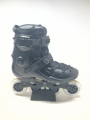 FR1 90 SkatesSize 11.5 (45)Black