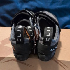 Climb X Rave Granite Climbing Shoes – Mens 8/ Womens 9