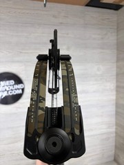 Used Mathews Lift 29.5 Right Handed Black Riser Bottomlands Limbs