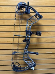 Bear Legit Maxx RH Compound Bow – 14-30”, 10-70# – Item 6019