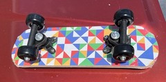 NEW – Kids Mini Full Skateboard Deck 17×5″ Geometric Pattern (150 lb limit)