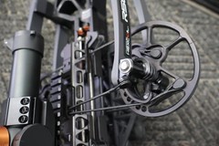 Ravin R500E Crossbow kit electric drive with 14 bolts case battery and charger