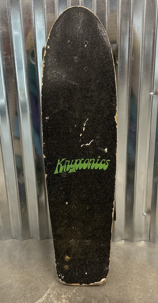 Kryptonics 30 Inch Self Powered LED Deck, NO Batteries Required