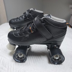 Roller Derby STR Seven Men’s Roller Skates Black Size 6 MPN 5070-8329 See below